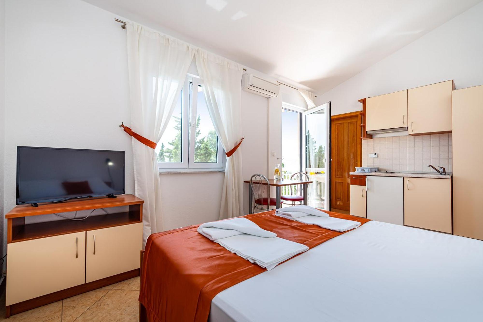 Apartments Prkacin 2 Starigrad Paklenica Exterior photo