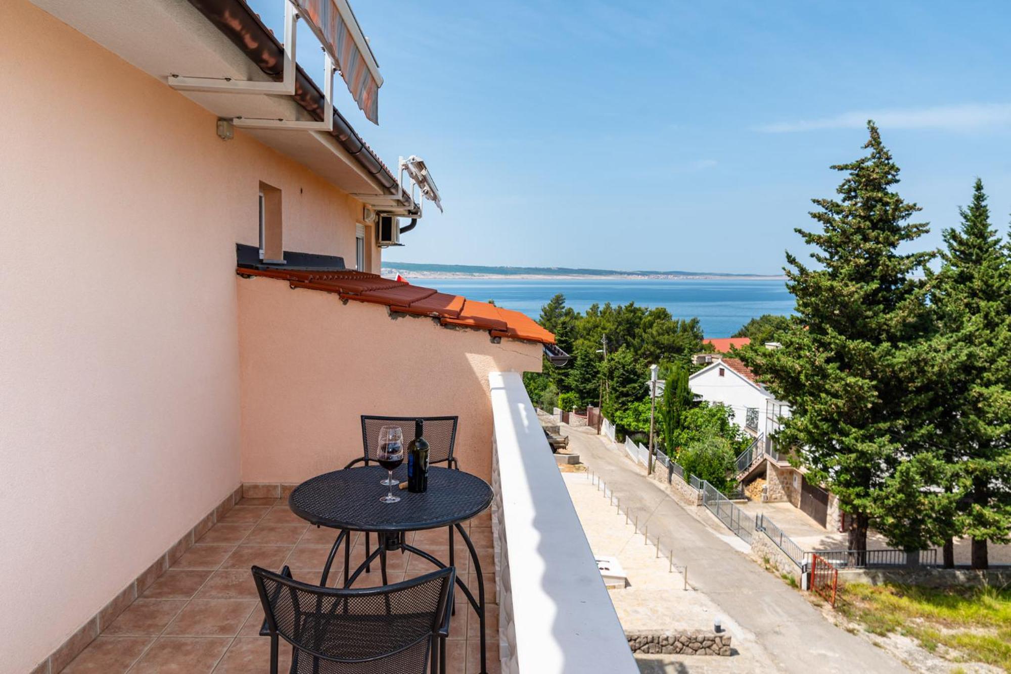 Apartments Prkacin 2 Starigrad Paklenica Exterior photo