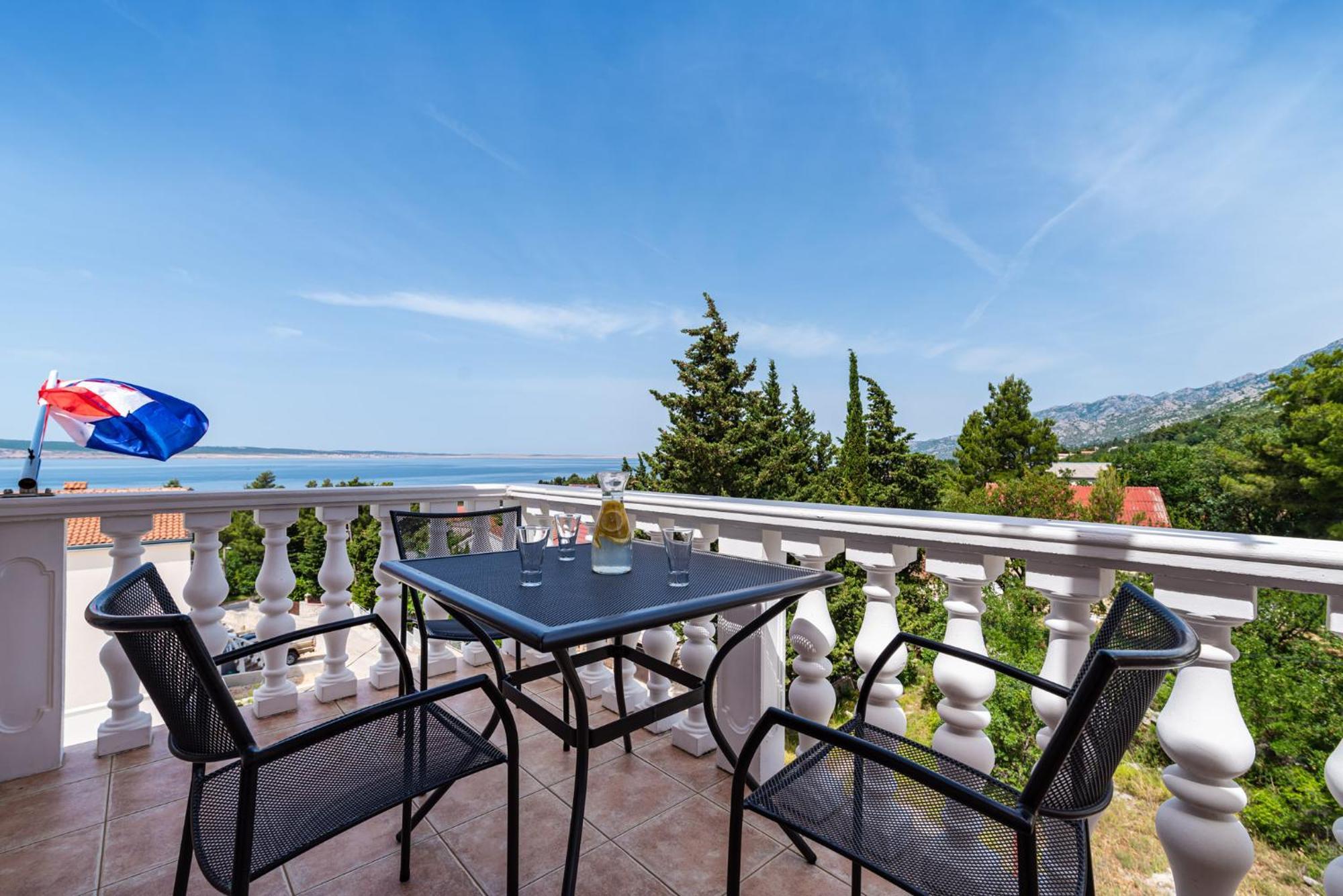 Apartments Prkacin 2 Starigrad Paklenica Exterior photo