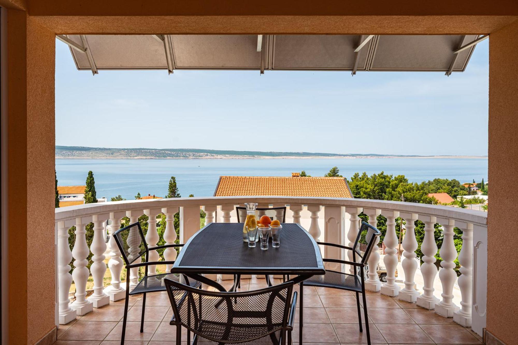 Apartments Prkacin 2 Starigrad Paklenica Exterior photo