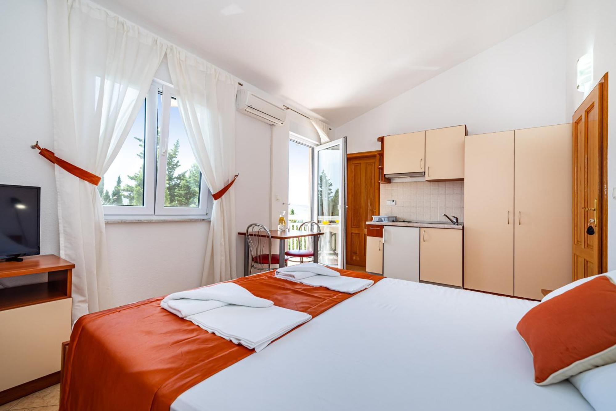 Apartments Prkacin 2 Starigrad Paklenica Exterior photo