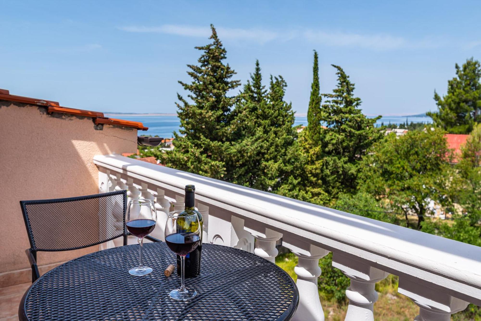 Apartments Prkacin 2 Starigrad Paklenica Exterior photo
