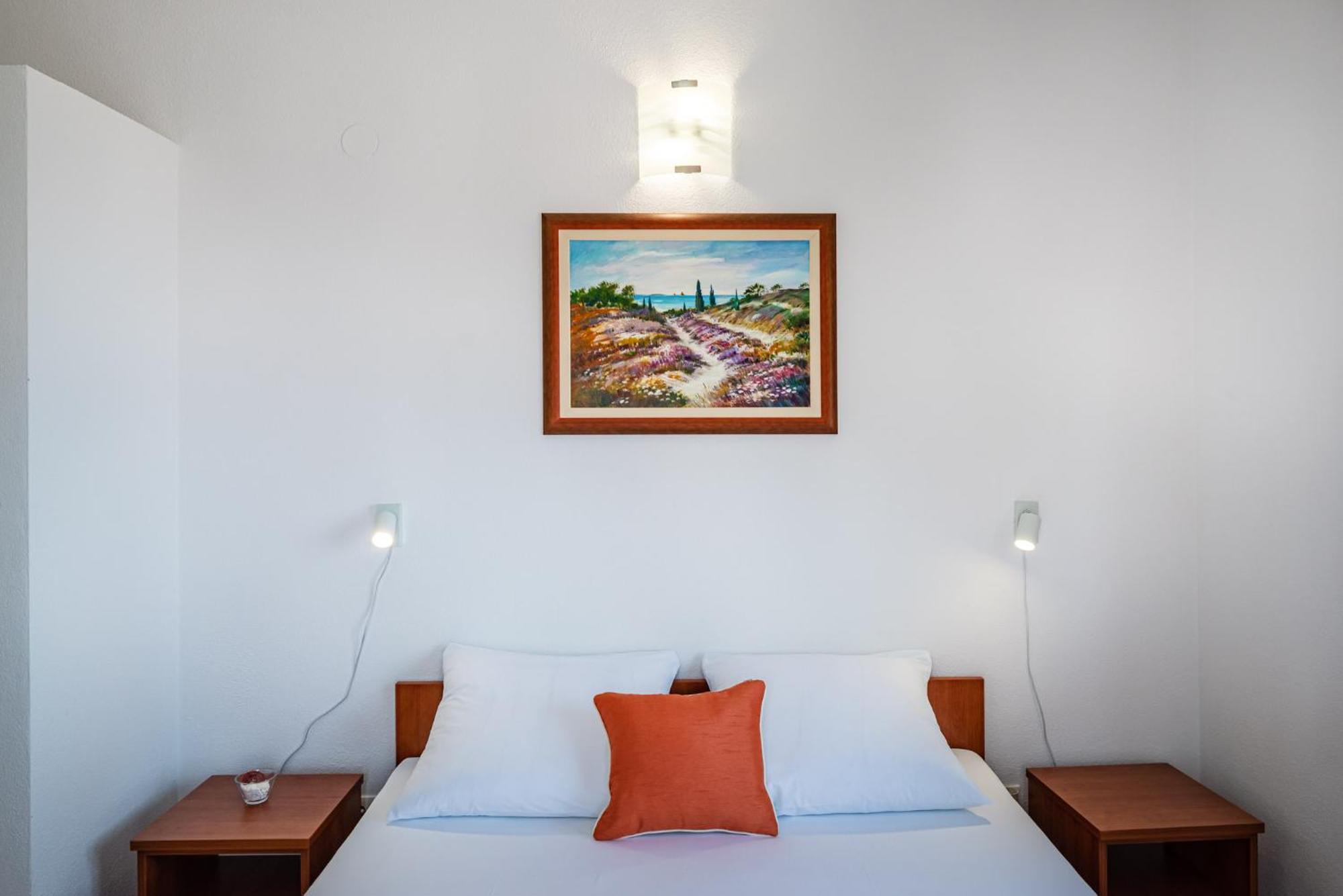 Apartments Prkacin 2 Starigrad Paklenica Exterior photo