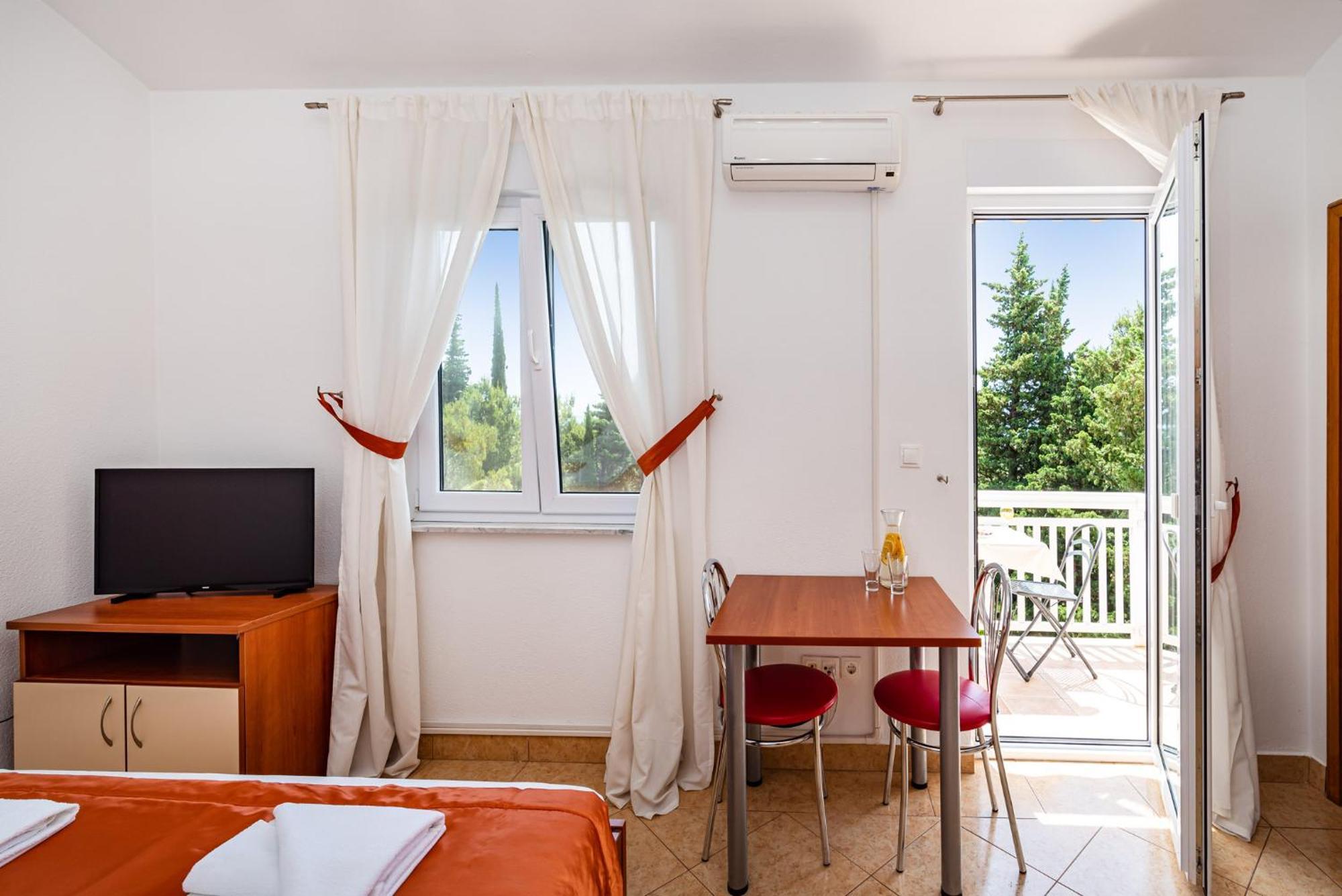 Apartments Prkacin 2 Starigrad Paklenica Exterior photo