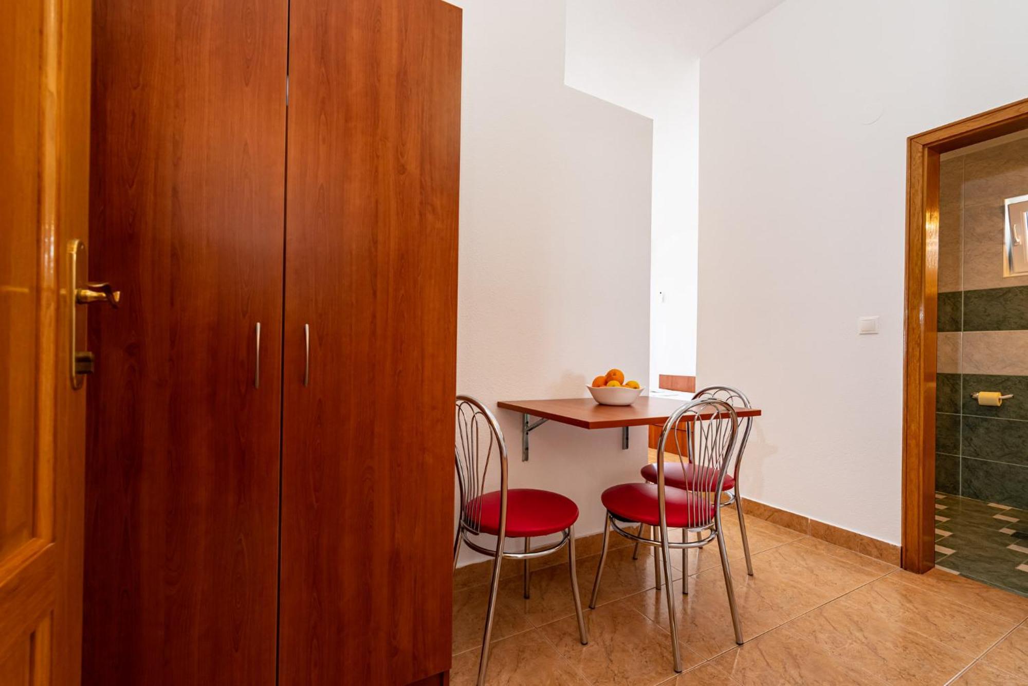 Apartments Prkacin 2 Starigrad Paklenica Exterior photo